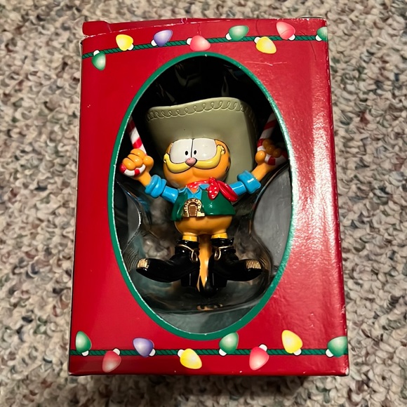 *NWT* 1996 Paws Cowboy Garfield Christmas Ornament - Picture 1 of 6